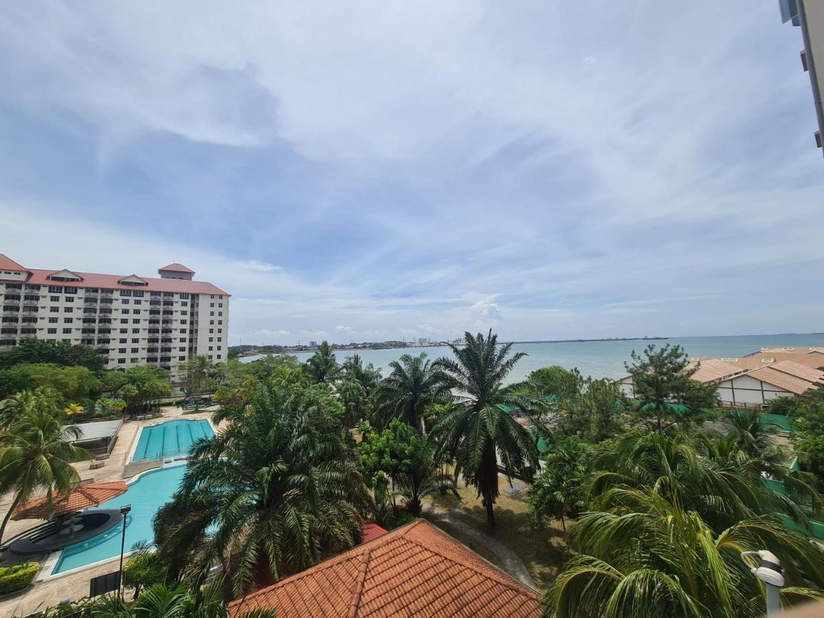 Glory Beach Resort Seaview Private 2Br Port Dickson Exteriör bild